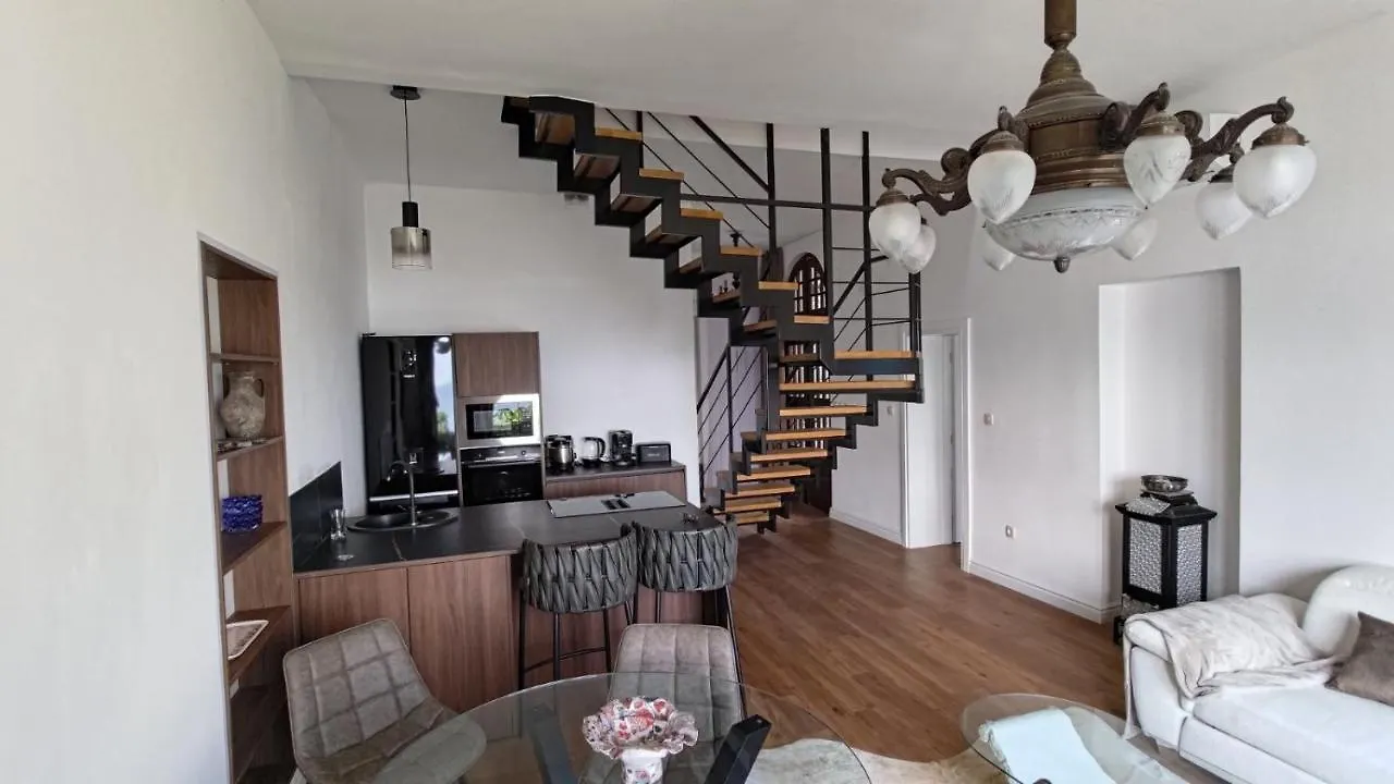 Aparatman Residence Rijeka 0*,  Croatia